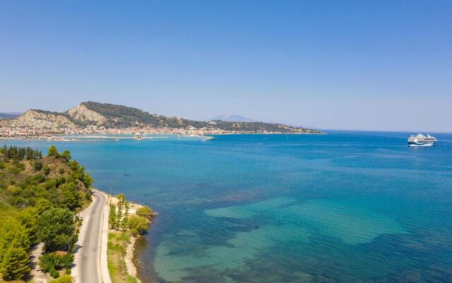 Venetico Beachfront Apartments & Suites - Sea View Apartment