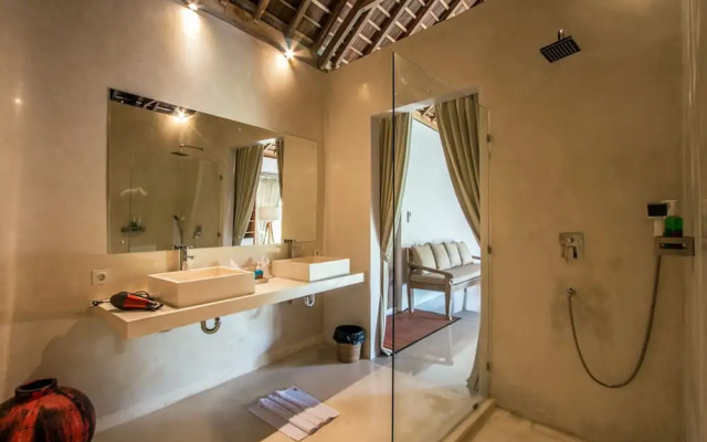 Marika Sawah 2 Villas-11Bedroom Private Pool