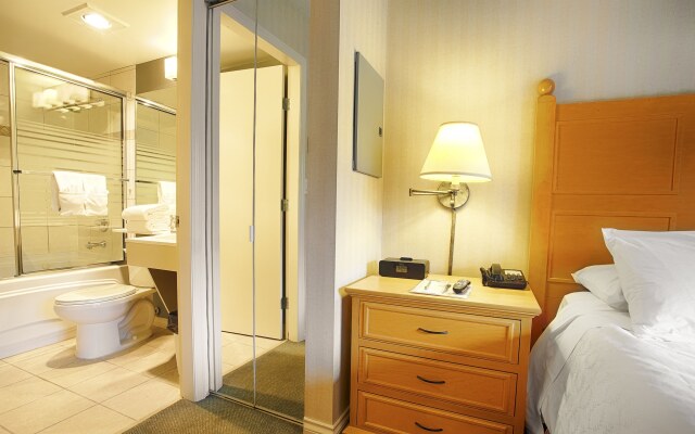 Pinnacle Hotel Whistler Village