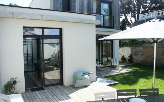 House With 4 Bedrooms in La Baule-escoublac, With Enclosed Garden and