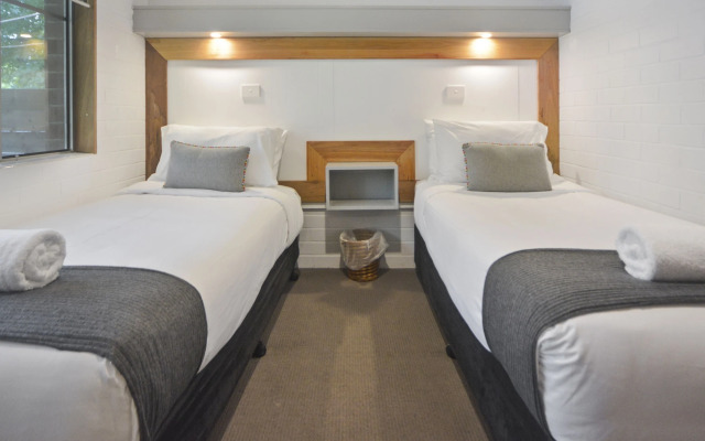 Pleasant Way River Lodge