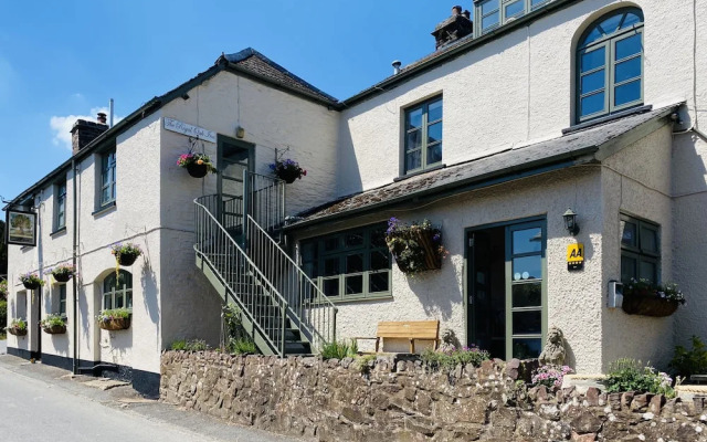 Royal Oak Inn