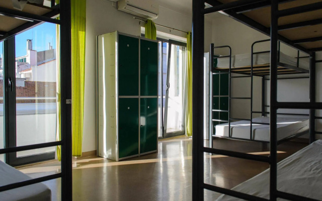 Hans Brinker Hostel Lisbon