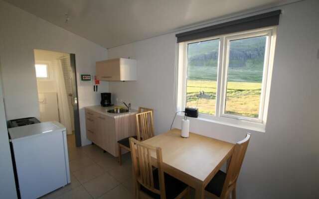 Urðartindur Guesthouse
