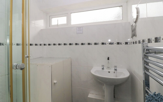 26 Manorcombe
