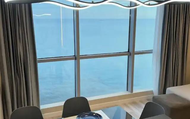 Sea Front Comfy Bed