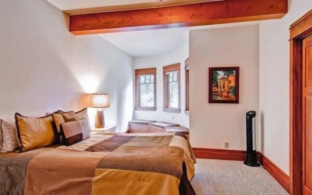 Scenic Wonder Ahwahnichi Lodge 3 Bedroom