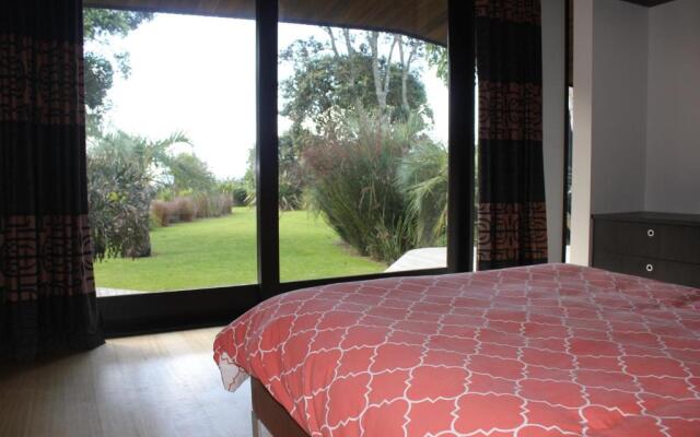 Hot Water Beach Bure Wera