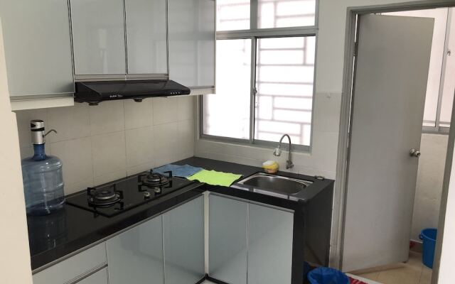 Cozy Homestay at Main Place