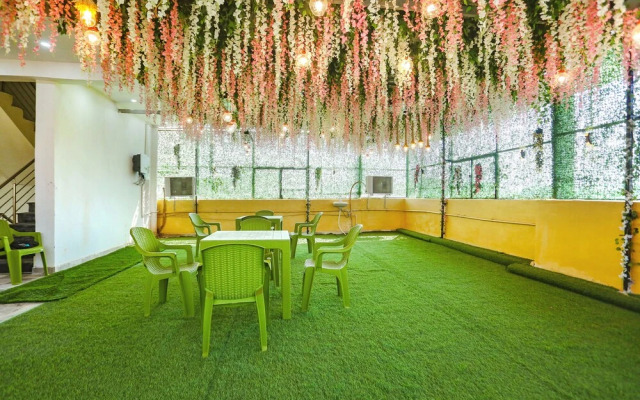 Fabexpress Aditya Guest House