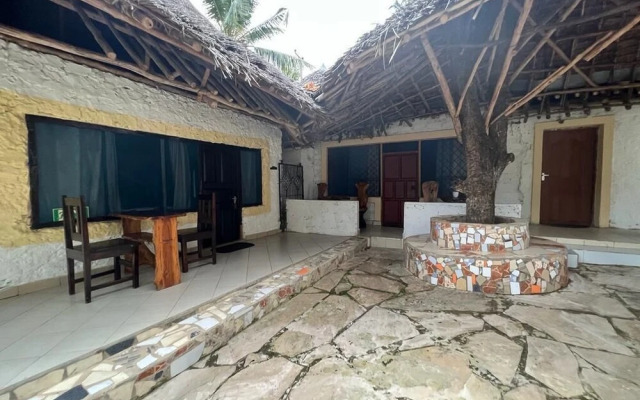 Nice and Cosy Studio En-suite, Kitchenette, Kenya