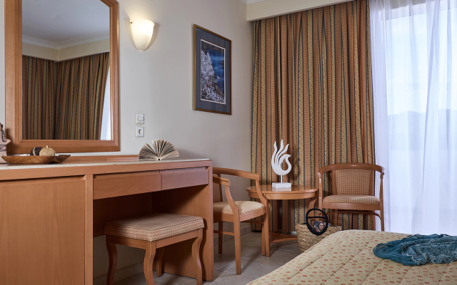 Pilot Beach Resort