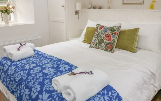 The Old White Cottage