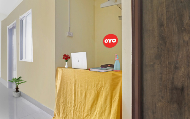 Hotel O Dk Reddy Square