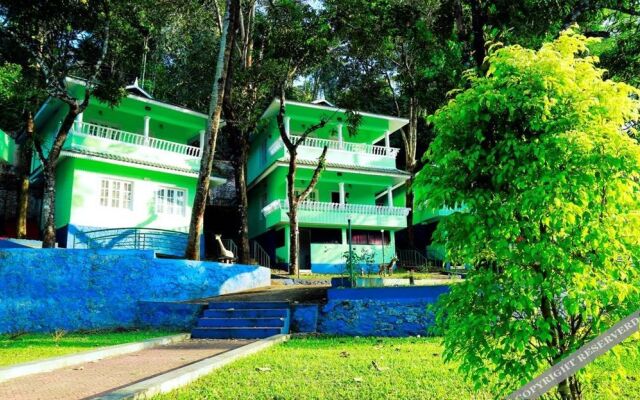 Aruvi Resorts