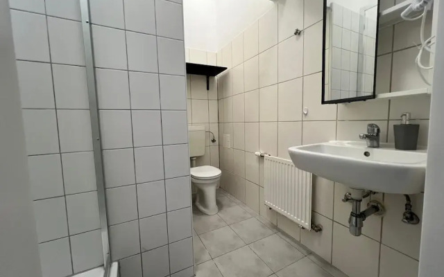 Lovely Studio for 4 with Garden