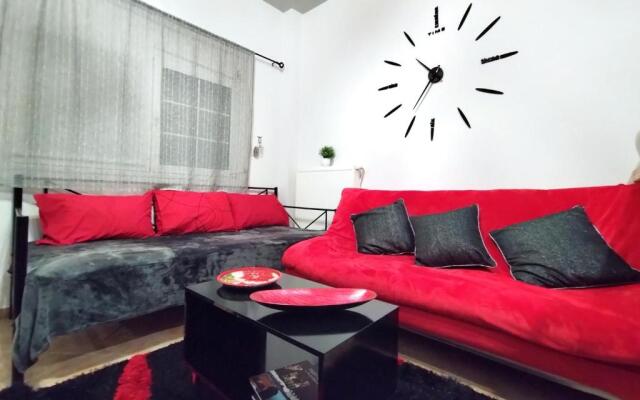 Luxury seafront house nearby Delphi