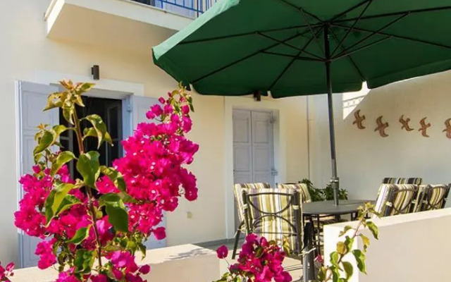 VILLA AELIA in Spetses - charm & convenience, 2min beach