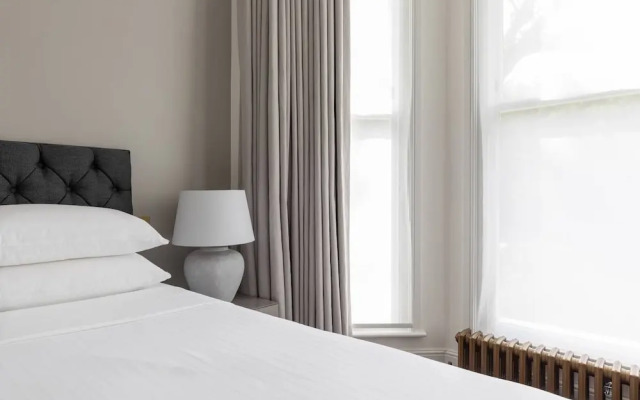 Westbourne Park Road Xviii by Onefinestay