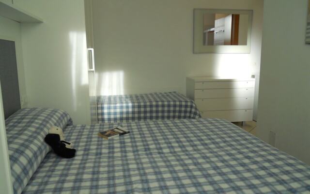 Cozy Apartment Near the Beach - Beahost