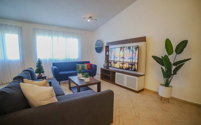7br Massive Villa In Sosúa - 2mins From Nightlife!