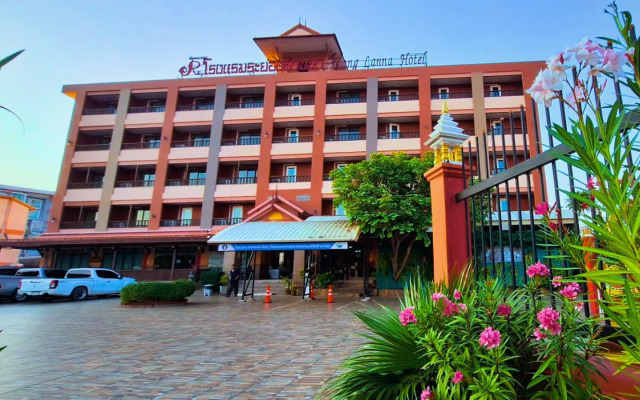 Rayong Lanna Hotel