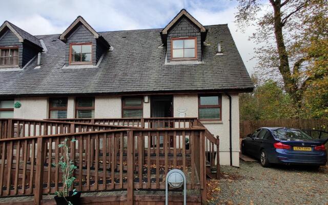 Ben Lomond Cottage - Loch Lomond and Arrochar Alps