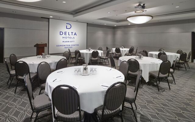 Delta Hotels by Marriott Edmonton Centre Suites