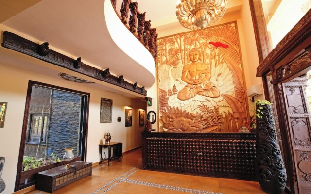 The Earth House Resort