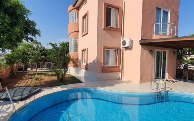 Charming Villa With Private Pool in Belek