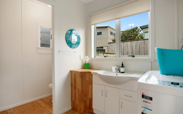 Clara's Togs and Towels - Waihi Accommodation - Bachcare NZ