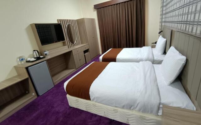 Royal Hotel
