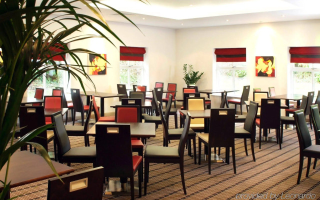 Holiday Inn Express Taunton East by IHG
