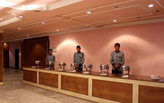 ADB Rooms Falcon Crest