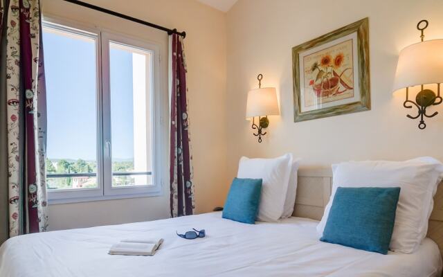 Modern Holiday Home With Dishwasher in the Ardèche Region