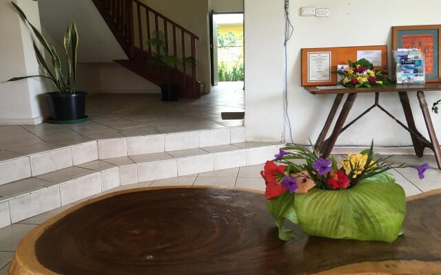 Bluewater Lodge - Hostel