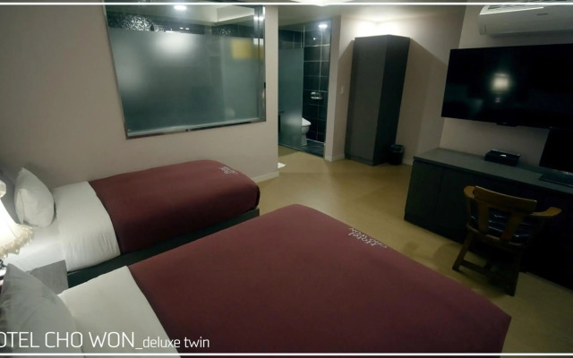 Hotel Chowon