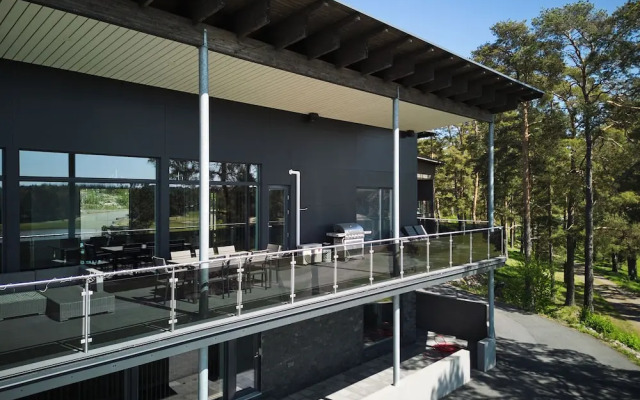 Spacious 4BR Villa with panorama views