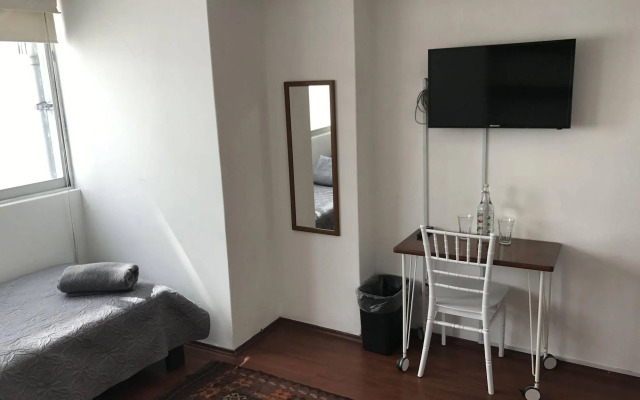 Shakespeare Apartment