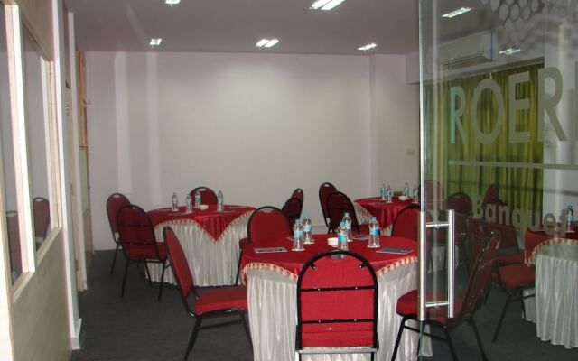 Grandeur Luxury Suites