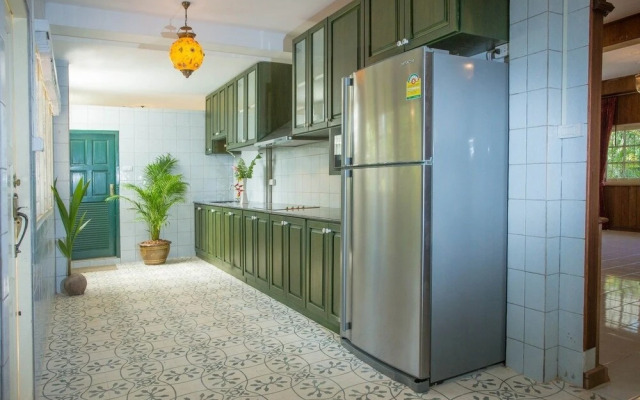 Baan Khun Nang Colonial Residence