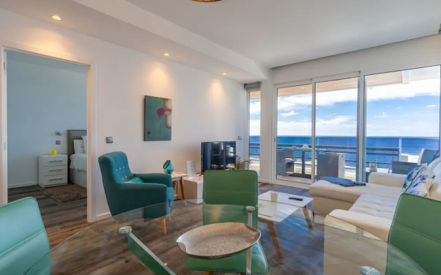 Monumental Apartment