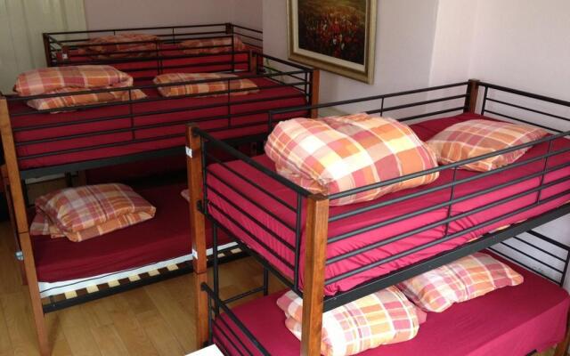 Embassie Backpackers Liverpool