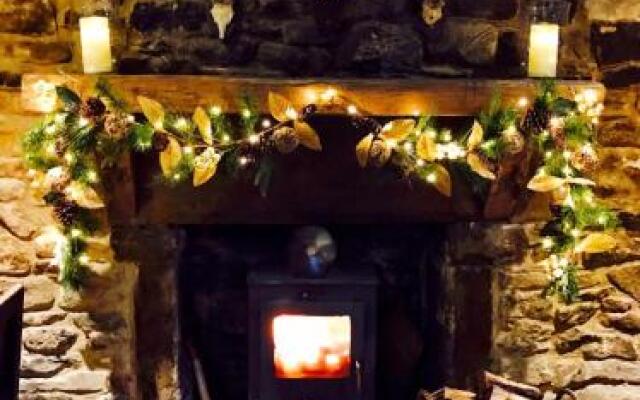 The Moon Inn at Stoney Middleton