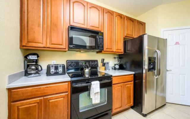 Beautiful Deluxe Condo, Vista Cay - 3015