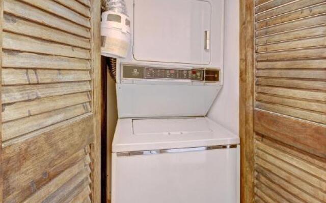 Sf204 Snowflake Condo