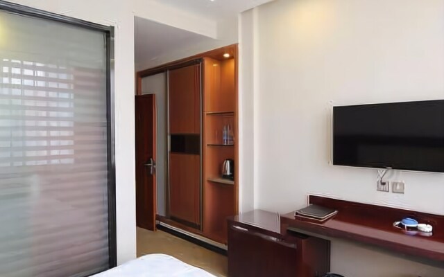 Lanzhou Huachen Hotel