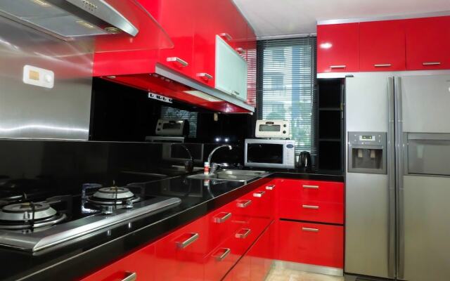 2 Bedroom Park Royale Apartment By Travelio