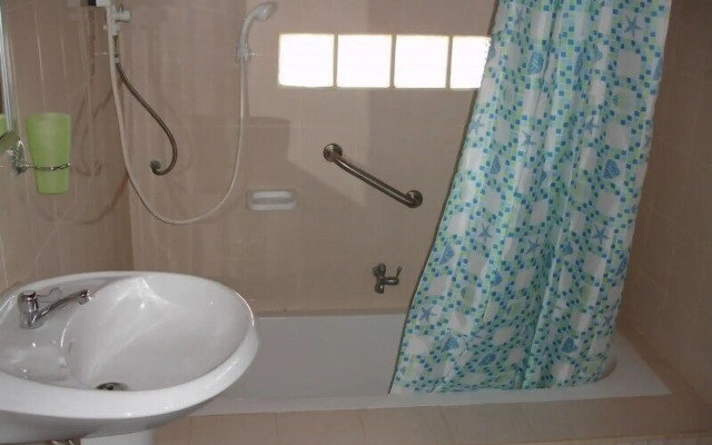 Home Stay Stc Bed & Breakfast