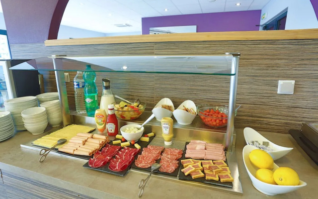 Comfort Suites Lyon Est Eurexpo